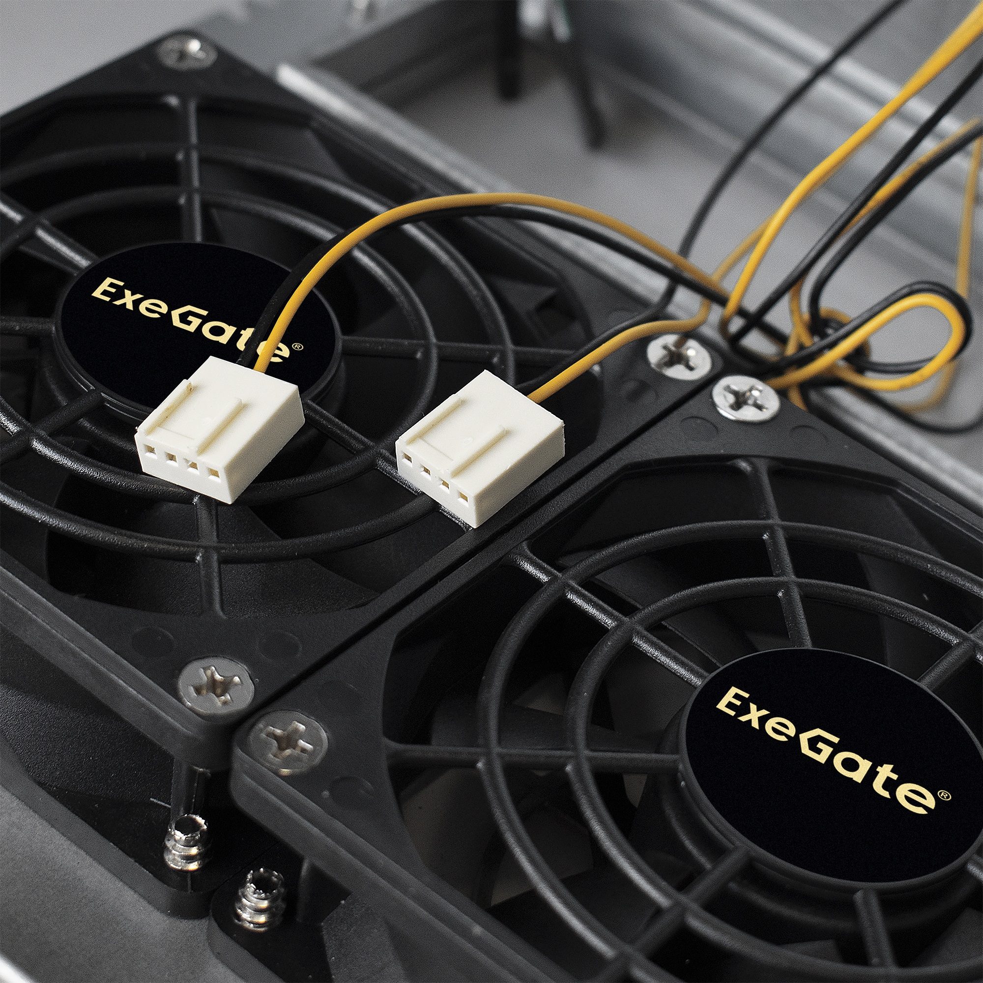 Серверный корпус ExeGate Pro 4U650-010/4U4139L <RM 19", высота 4U, глубина 650, БП 700ADS, USB>
